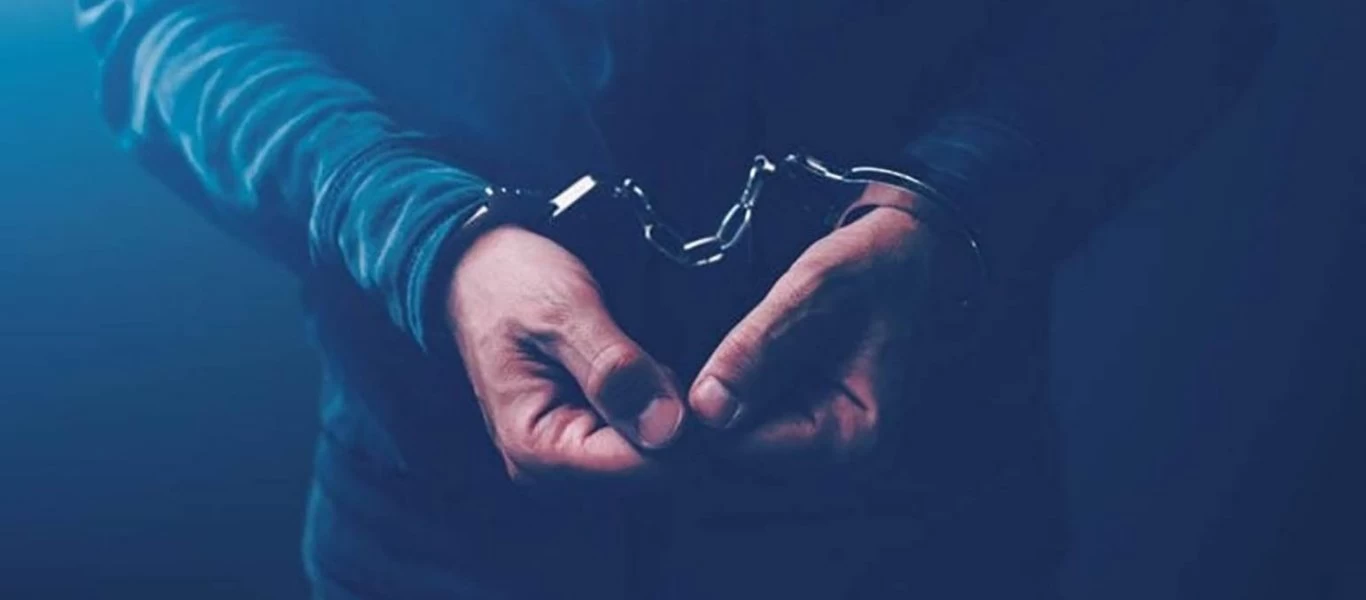 Άνω Γλυφάδα: Χειροπέδες σε γνωστό λαϊκό τραγουδιστή - Συμμετείχε σε δημοφιλές μουσικό talent show